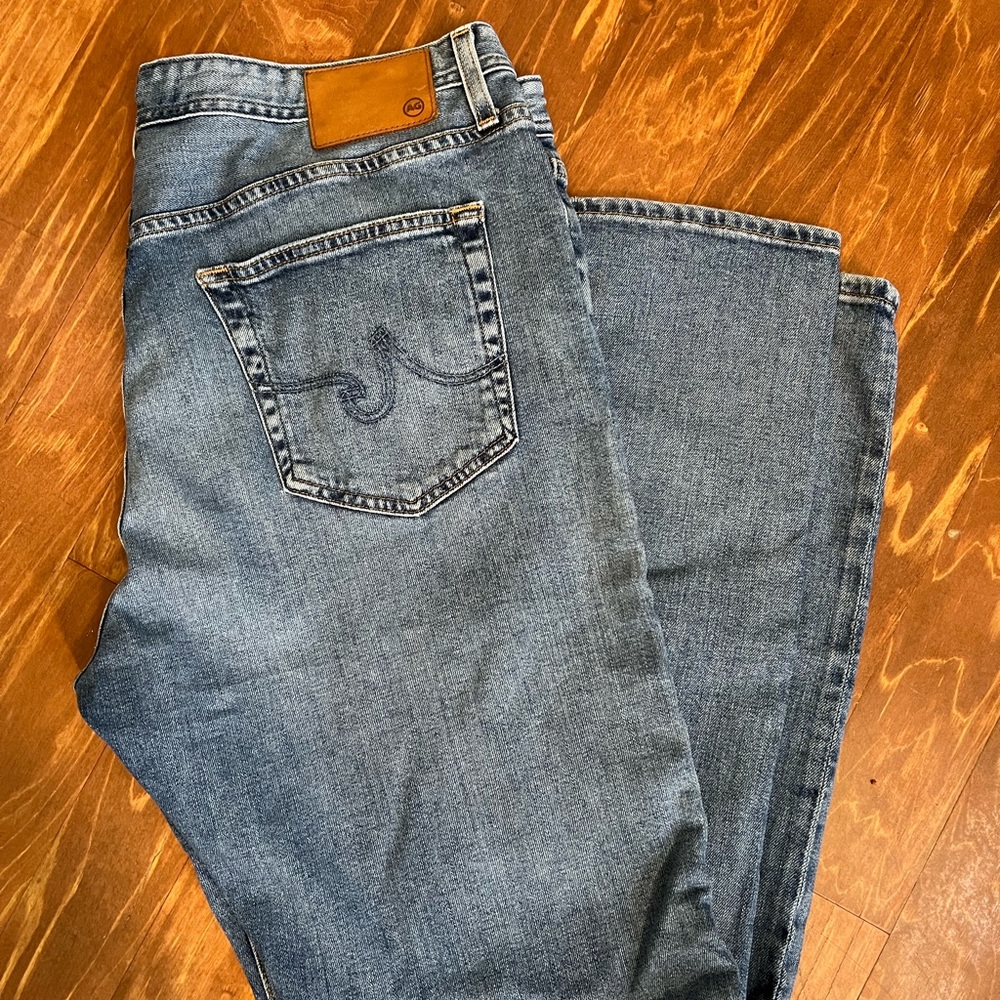 AG Everett Slim Straight.